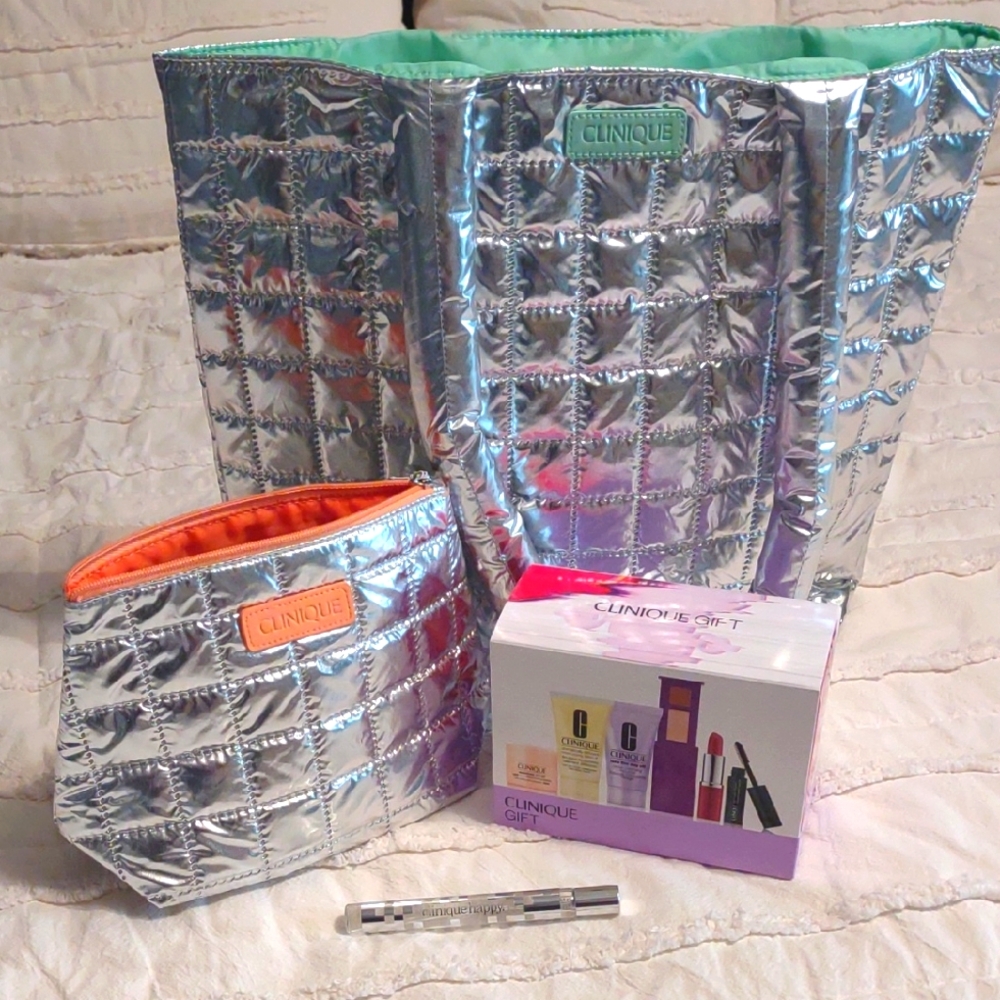 NWT Clinique Silver Quilted Tote and Cosmetic Bag Set